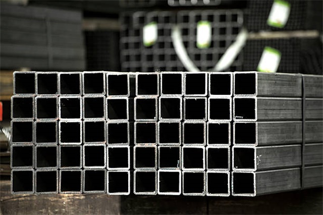 丹巴Q355B无缝方管促销价格