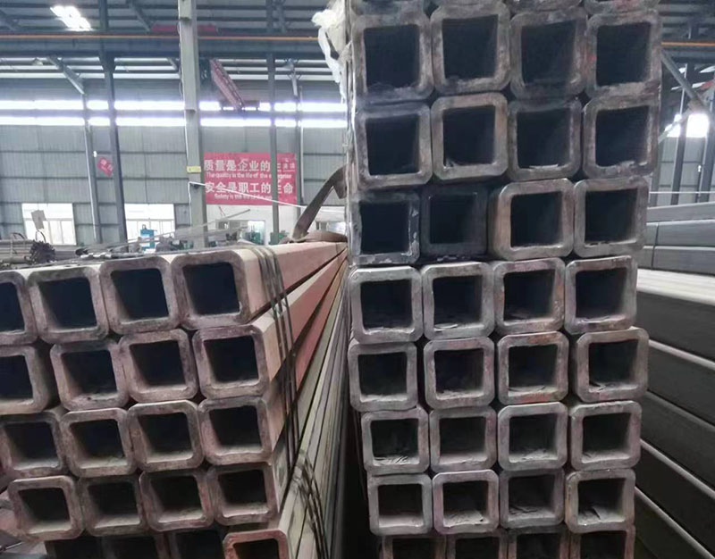 丹巴无缝方管裂缝